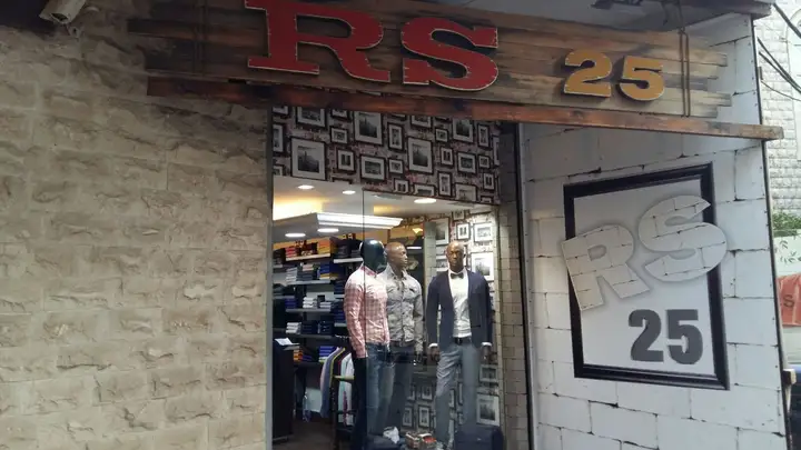 RS 25 – photo 1 of 1