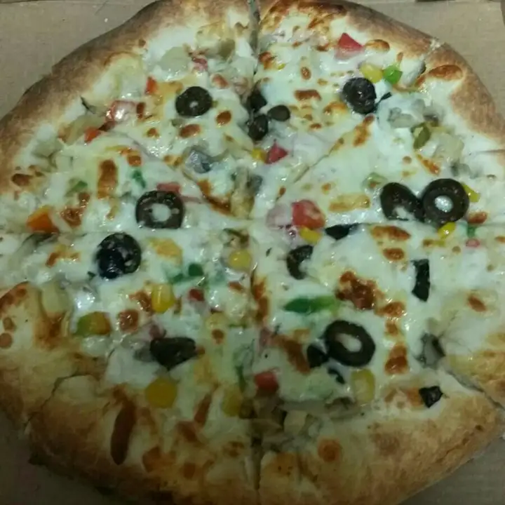 Pizza Wala Atyab بيتزا ولا أطيب – photo 1 of 2