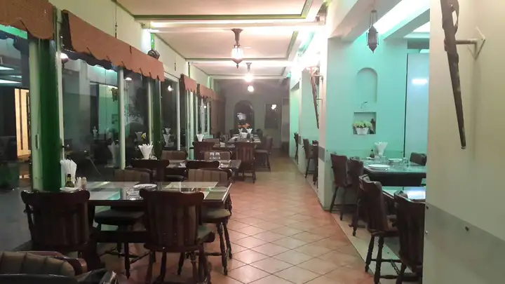 Al Hallab ألحلاب للمأكولات ألشرقية – photo 1 of 1